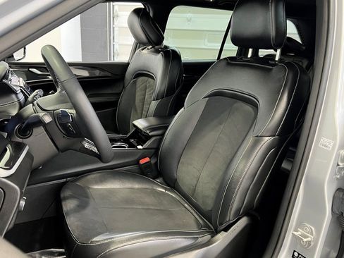 Certified 2023 Jeep Grand Cherokee Altitude image 25