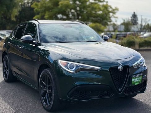 Used 2020 Alfa Romeo Stelvio Ti Sport w/ Quick Order Package 22S Sport AWD/4WD image 7
