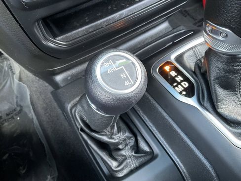 Used 2022 Jeep Wrangler Unlimited Sport image 18