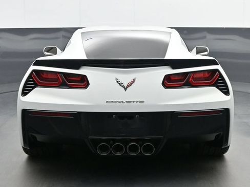 Used 2017 Chevrolet Corvette Stingray Coupe w/ 1LT RWD image 7