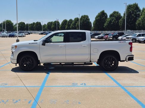 Used 2022 Chevrolet Silverado 1500 RST w/ Convenience Package II AWD/4WD image 9