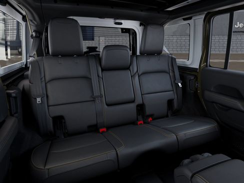 New 2026 Jeep Wrangler Unlimited Sahara AWD/4WD image 22