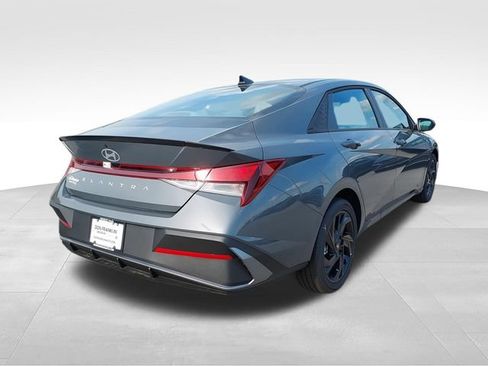 New 2026 Hyundai Elantra Sport FWD image 15