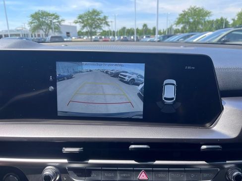 Used 2025 Kia Telluride S FWD image 15