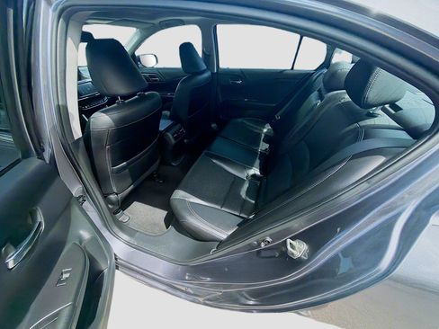 Used 2016 Honda Accord EX-L image 23
