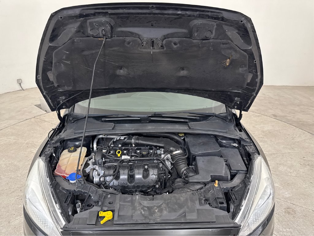 Used 2017 Ford Focus ST FWD image 31