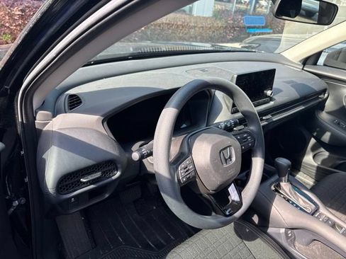 Used 2024 Honda HR-V LX image 8
