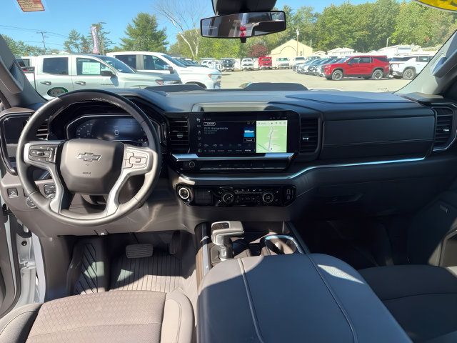 Used 2024 Chevrolet Silverado 1500 LT Trail Boss w/ Convenience Package II AWD/4WD image 21