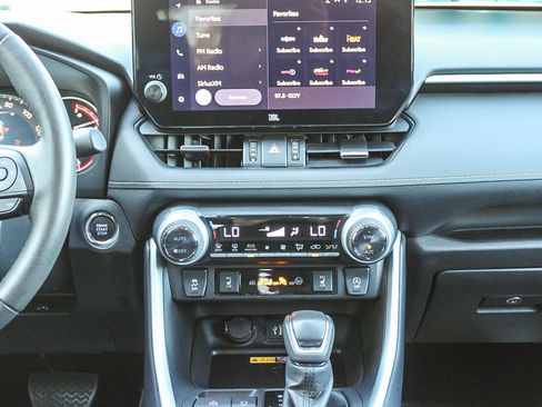 Used 2023 Toyota RAV4 XLE Premium image 14