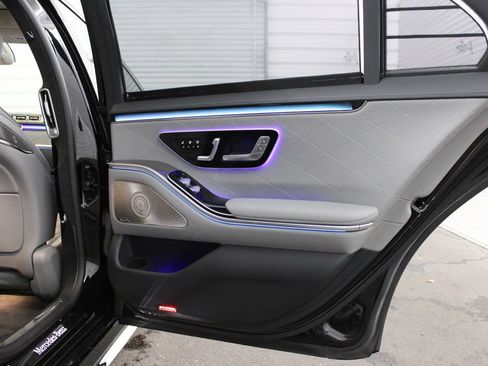 Used 2022 Mercedes-Benz S 580 4MATIC Sedan image 16