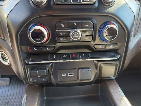 Used 2021 Chevrolet Silverado 1500 LT Trail Boss w/ Bed Protection Package AWD/4WD image 29