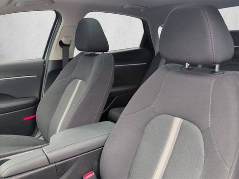 Used 2025 Hyundai Sonata SEL FWD image 11