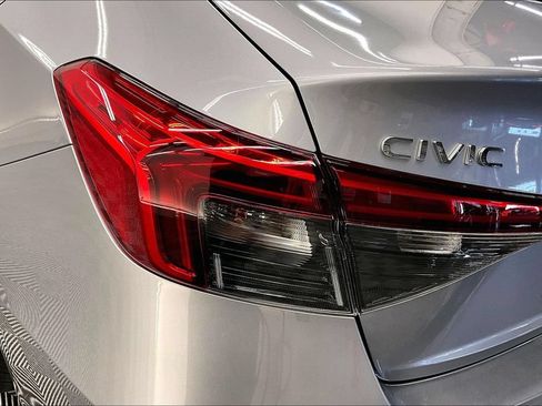 Used 2024 Honda Civic Touring image 27