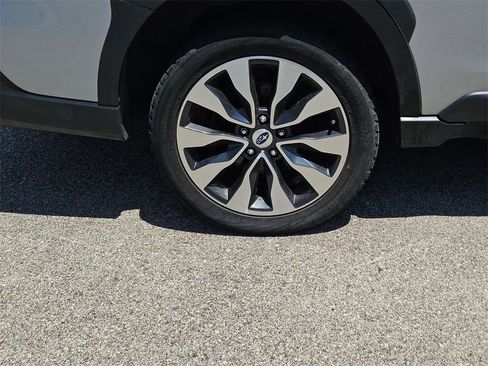 Used 2023 Subaru Outback Limited XT image 10