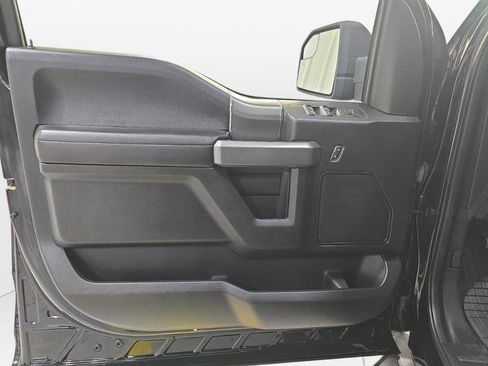 Used 2016 Ford F150 XLT w/ Equipment Group 302A Luxury AWD/4WD image 10
