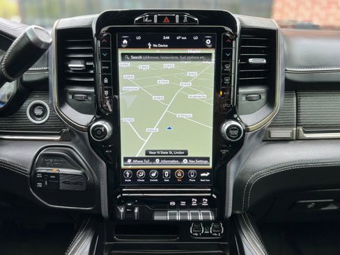 Used 2020 RAM 2500 Limited image 16