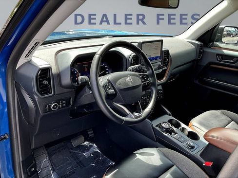 Used 2024 Ford Bronco Sport Outer Banks AWD/4WD image 17