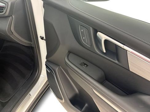 Certified 2025 Buick Enclave Preferred FWD image 15