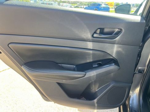 Used 2023 Nissan Altima 2.5 SV FWD image 17
