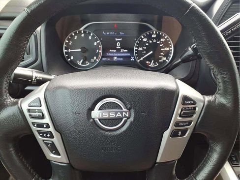 Used 2024 Nissan Titan SV w/ SV Convenience Package image 14