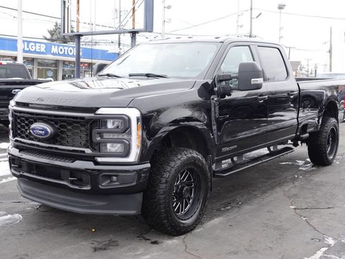 Used 2023 Ford F250 XLT w/ XLT Premium Package image 1