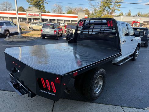 Used 2024 RAM 3500 SLT w/ Quick Order Package 2YG SLT image 8