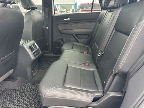 Used 2023 Volkswagen Atlas Cross Sport SEL R-Line AWD/4WD image 21