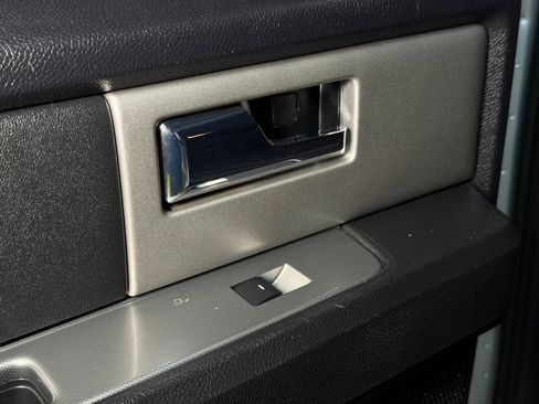 Used 2017 Ford Expedition XLT RWD image 19
