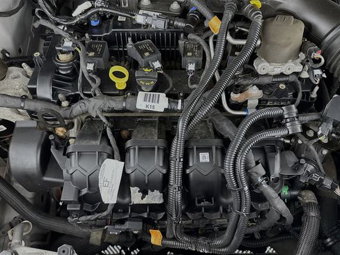 Used 2019 Ford Edge SEL w/ Cold Weather Package image 38