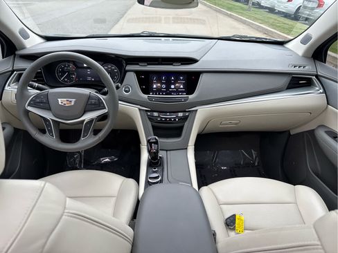 Used 2024 Cadillac XT5 Premium Luxury AWD/4WD image 23