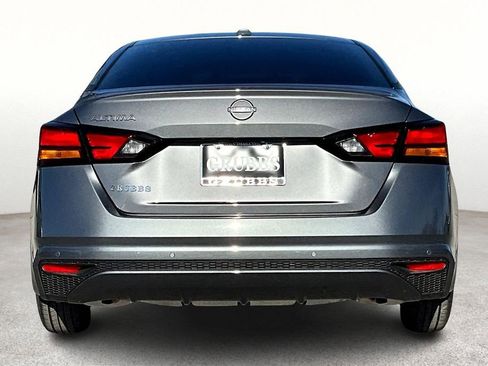 Used 2025 Nissan Altima 2.5 S image 7
