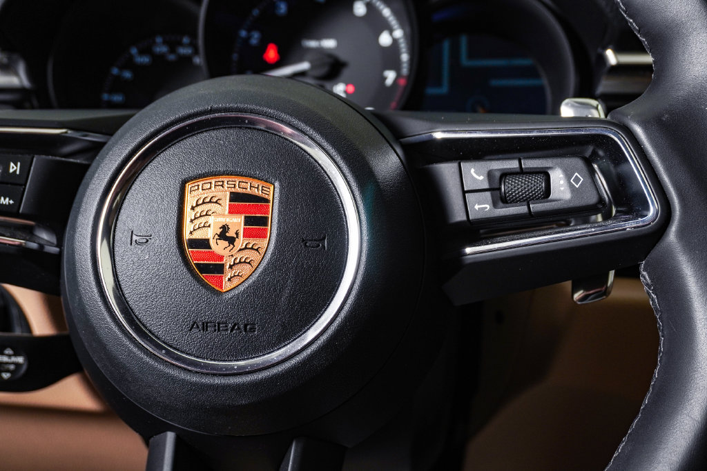 Certified 2026 Porsche Macan AWD/4WD image 19