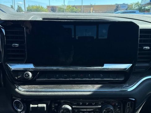 Used 2025 Chevrolet Silverado 2500 LTZ w/ LTZ Premium Package AWD/4WD image 9