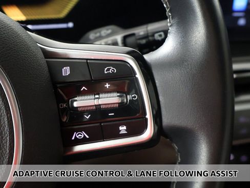 Used 2025 Kia Sorento S w/ Panoramic Sunroof Package FWD image 5
