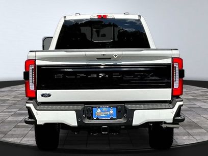 New 2026 Ford F350 Platinum w/ Tremor Off-Road Package