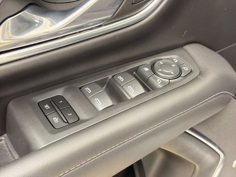 Used 2023 Chevrolet Tahoe LT w/ Luxury Package image 13