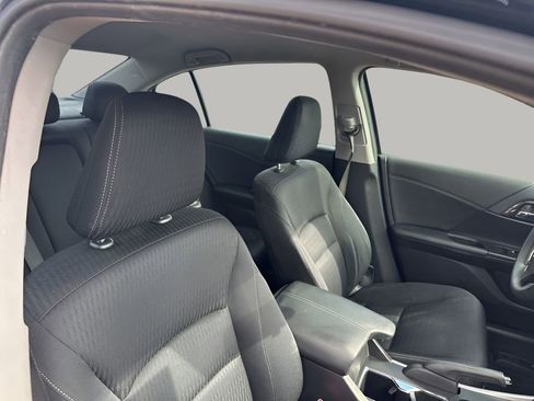 Used 2015 Honda Accord Sport image 15