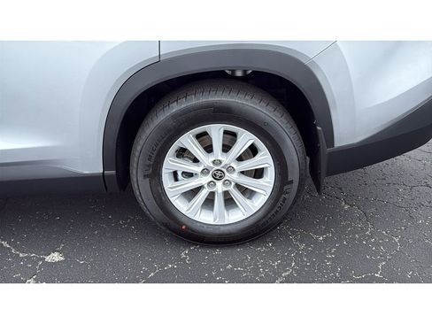 New 2026 Toyota Grand Highlander AWD image 13