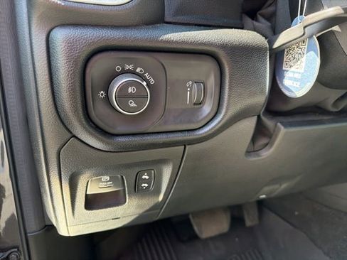Used 2020 RAM 1500 Big Horn AWD/4WD image 20