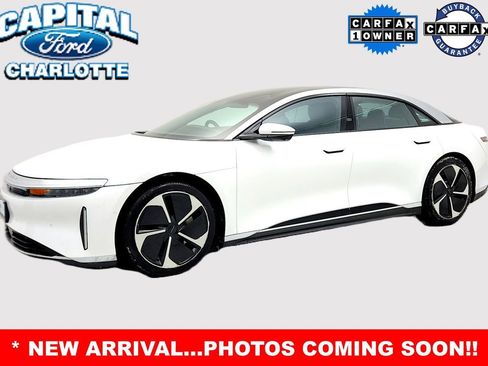 Used 2023 Lucid Air Touring image 2