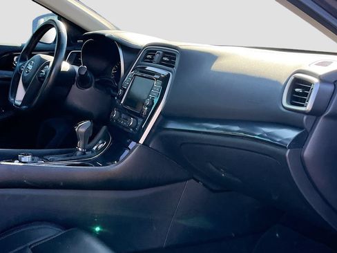Used 2023 Nissan Maxima Platinum w/ Sport Mat Group FWD image 31