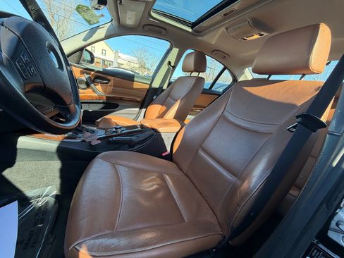 Used 2011 BMW 328i xDrive 328i xDrive Sedan 4D image 9