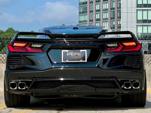 Used 2022 Chevrolet Corvette Stingray Preferred Cpe w/ Z51 Performance Package RWD image 5