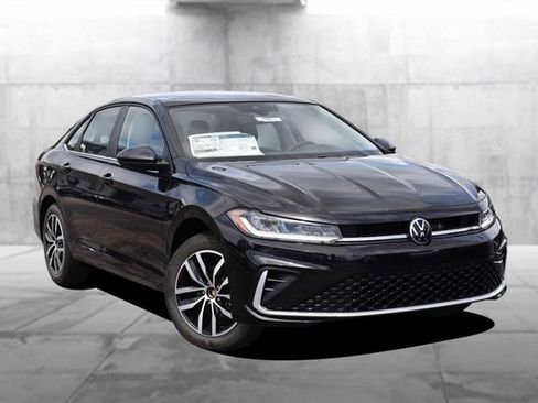 New 2026 Volkswagen Jetta SE FWD image 2