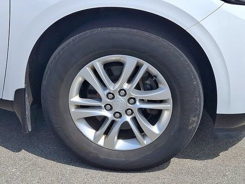 Used 2019 Buick Enclave Essence AWD/4WD image 8