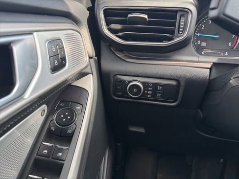 Used 2023 Ford Explorer Limited w/ Limited Technology Package image 22