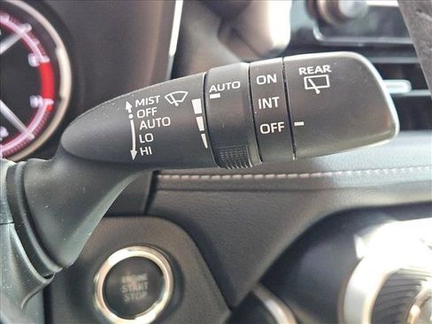 Used 2023 Toyota RAV4 XLE Premium image 12