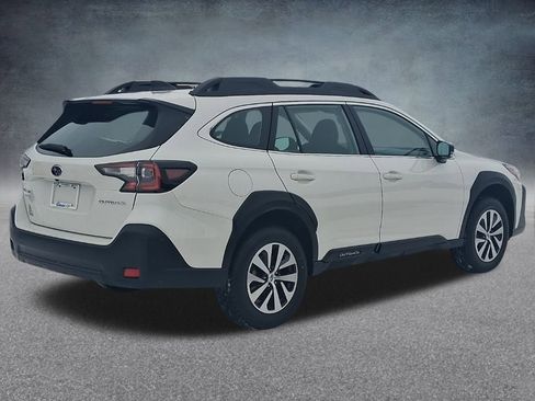 Used 2023 Subaru Outback 2.5i image 7