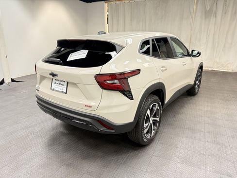 New 2026 Chevrolet Trax RS image 6