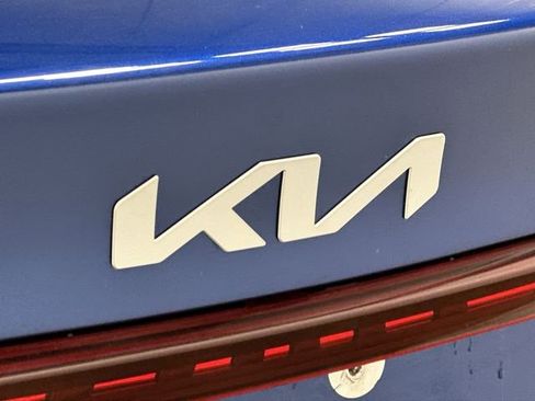 Used 2023 Kia Forte LXS w/ LXS Technology Package image 25